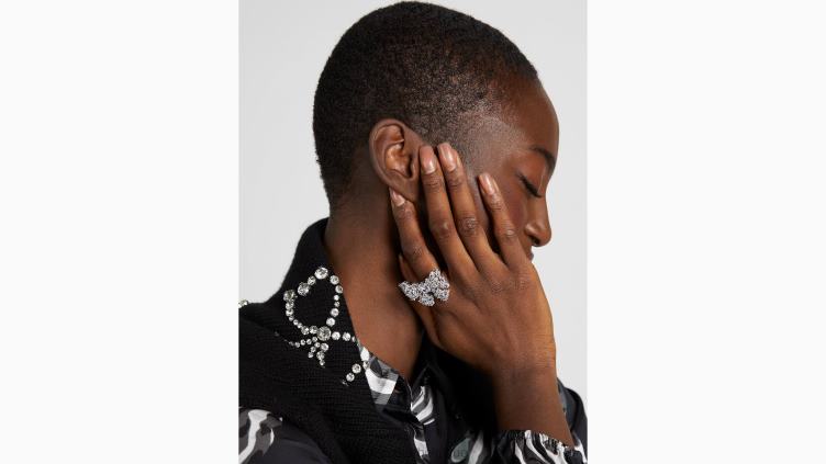 prends une bague de cocktail en forme d'arc Kate Spade femmes accessoires D82881251 clair/argent