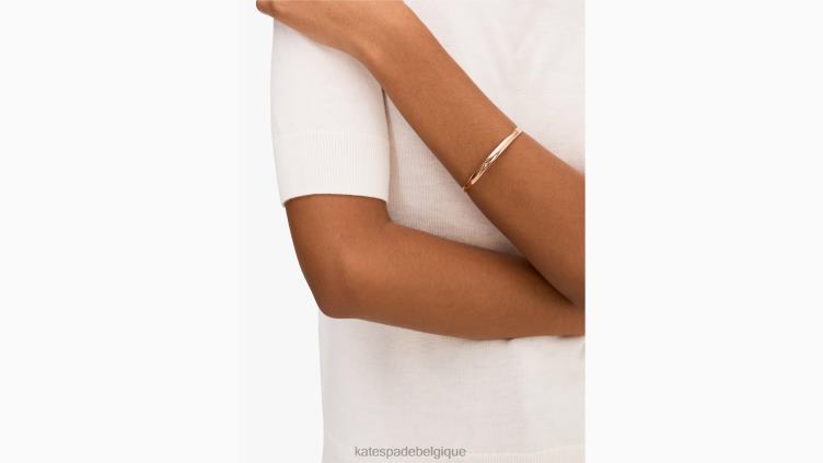 arrêtez-vous et sentez le bracelet idiome des roses Kate Spade femmes accessoires D82881088 or rose
