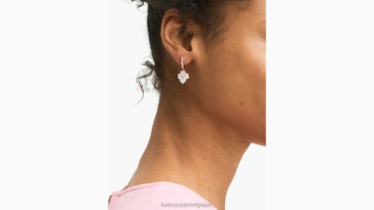 mini-créoles à gouttes pavées de pensées précieuses Kate Spade femmes accessoires D82881080 crème multi/or rose