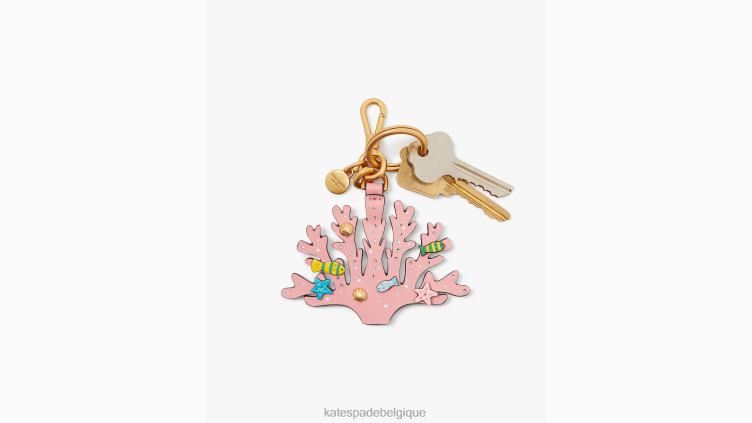 qu'est-ce que le porte-clés de récif de corail orné de coquillages Kate Spade femmes accessoires D82881261 rose saumon