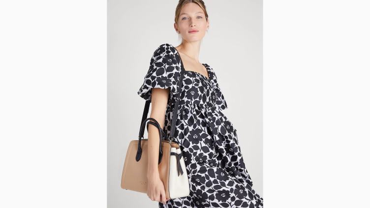 grand sac à bandoulière contrasté Knott Kate Spade femmes accessoires D8288150 papier kraft multicolore