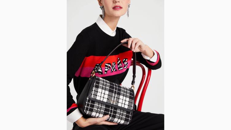 sac porté épaule convertible à rabat de taille moyenne en jacquard à carreaux hudson chic Kate Spade femmes accessoires D8288337 noir multicolore